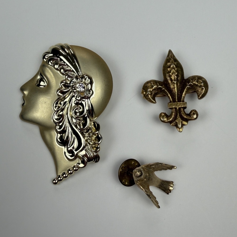 Vintage Gold Tone Brooch Set Art Deco Flapper Fleur de Lis Bird Pins 3pc